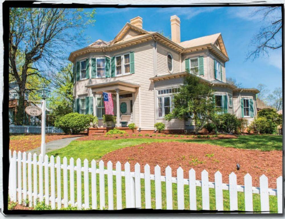 Charles Bass House Bed & Breakfast South Boston Exteriér fotografie